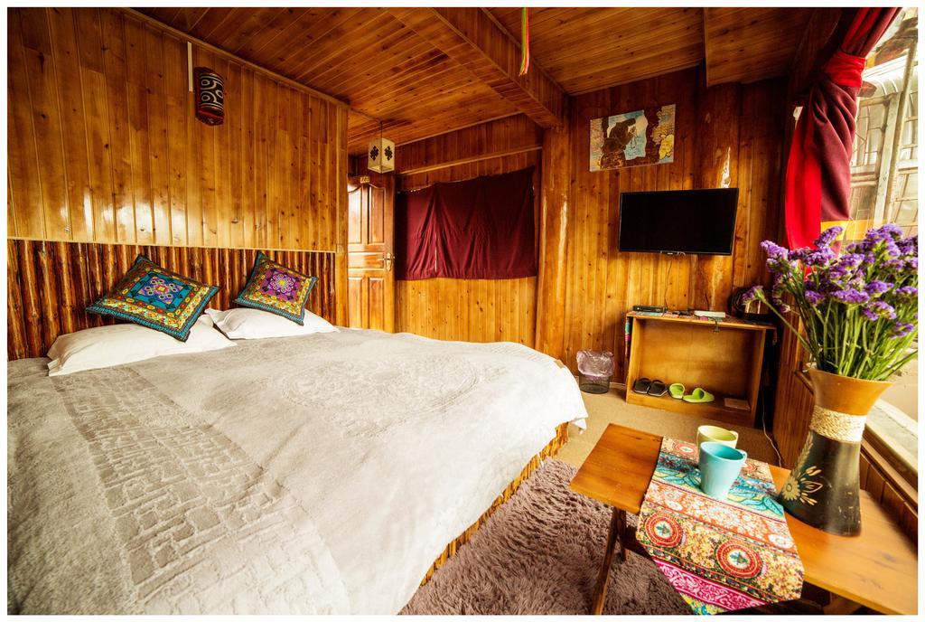Yi'S Hostel Shangri-La Phòng bức ảnh